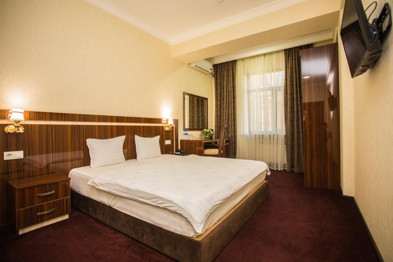 Hotel Grand Capital Tashkent Exterior foto