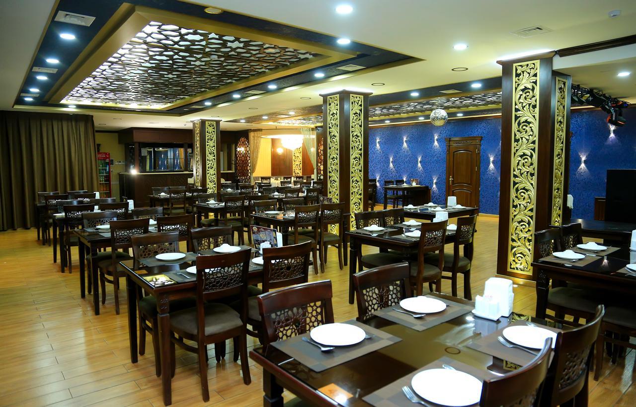 Hotel Grand Capital Tashkent Exterior foto