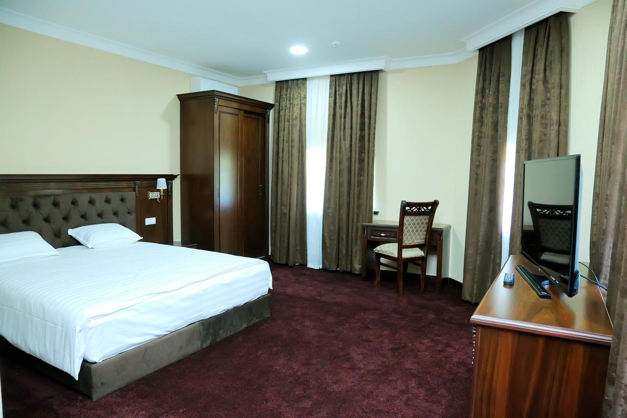 Hotel Grand Capital Tashkent Exterior foto