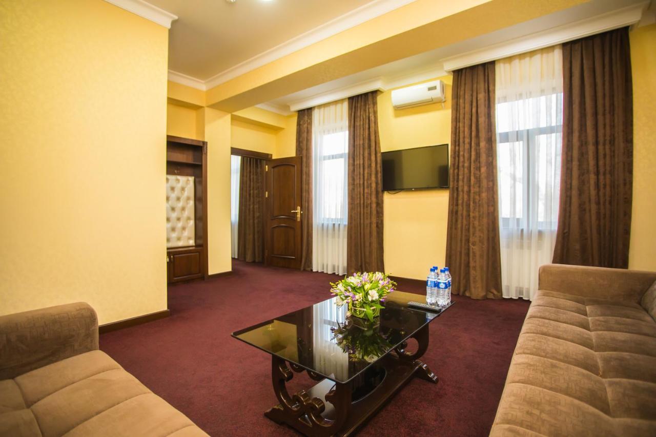 Hotel Grand Capital Tashkent Exterior foto